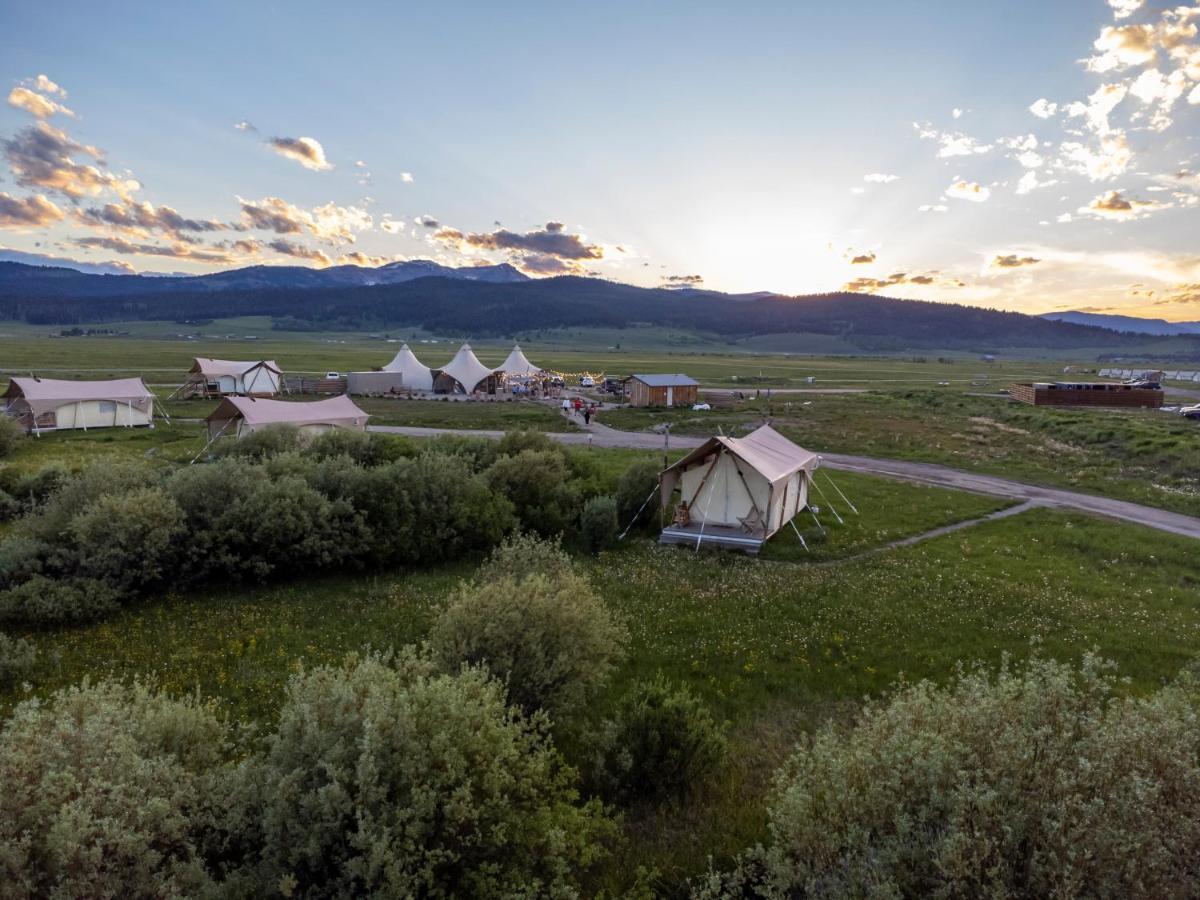 Under Canvas West Yellowstone Εξωτερικό φωτογραφία