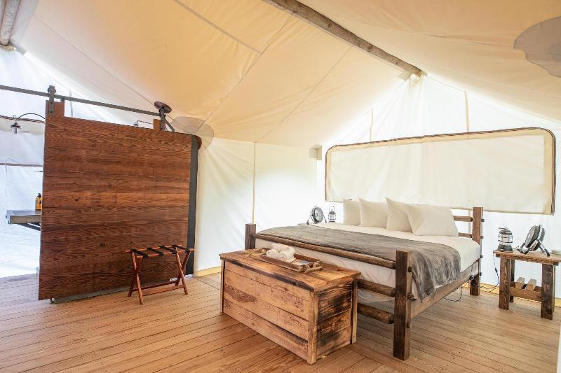 Under Canvas West Yellowstone Εξωτερικό φωτογραφία